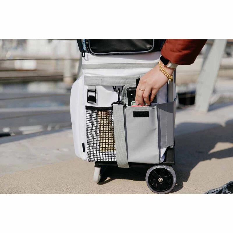 IGLOO Marine Elite 36 Can Extreme Rolling Cooler 9 IGLOO Marine Elite 36 Can Extreme Rolling Cooler - Image 7