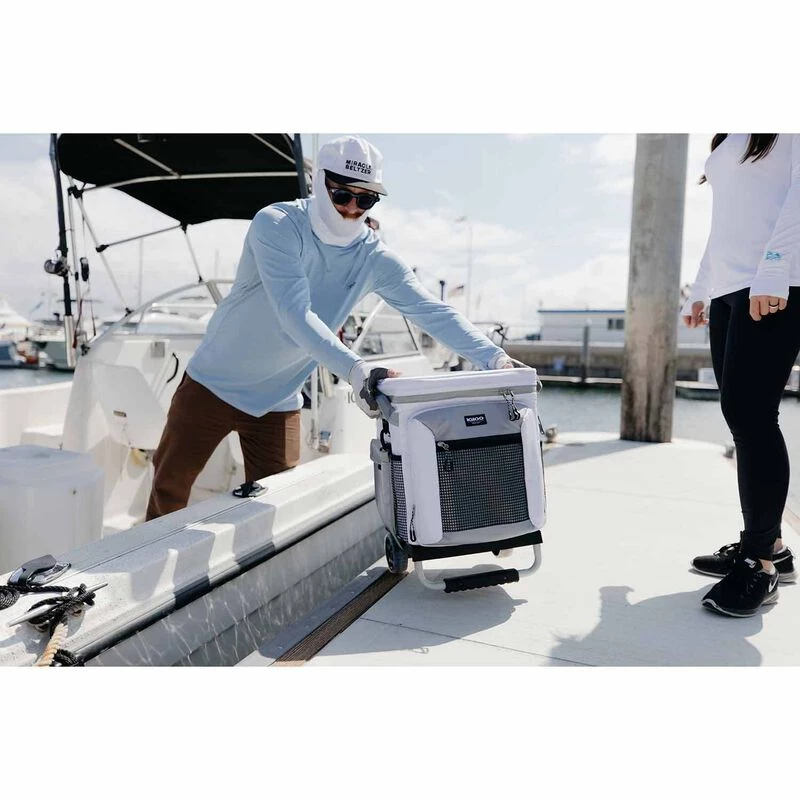 IGLOO Marine Elite 36 Can Extreme Rolling Cooler 10 IGLOO Marine Elite 36 Can Extreme Rolling Cooler - Image 8